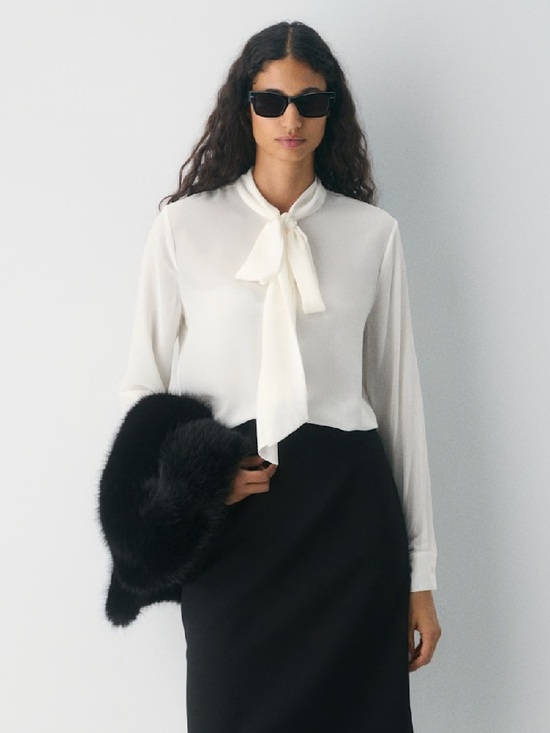 Babaton Tops - Aritzia Liberty Blouse